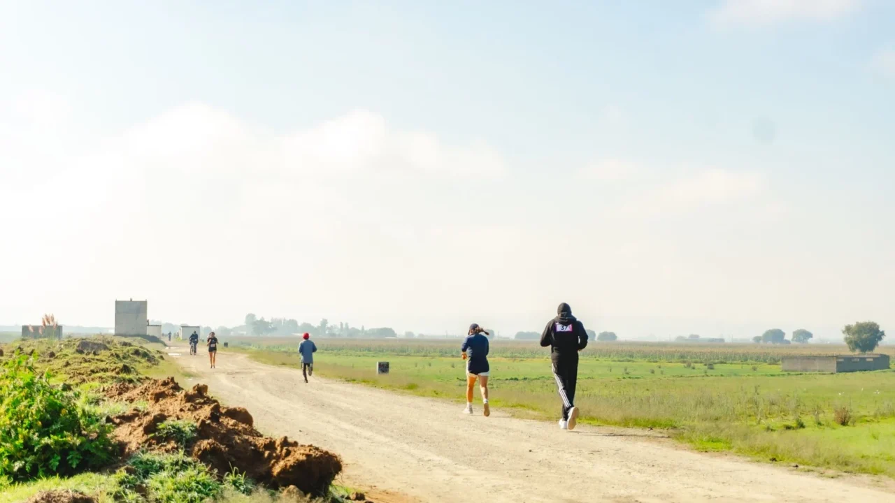 Cara Mencegah Kanker Hati: Panduan Lengkap & Efektif 2 Healthy Lifestyle Jogging Fresh Food