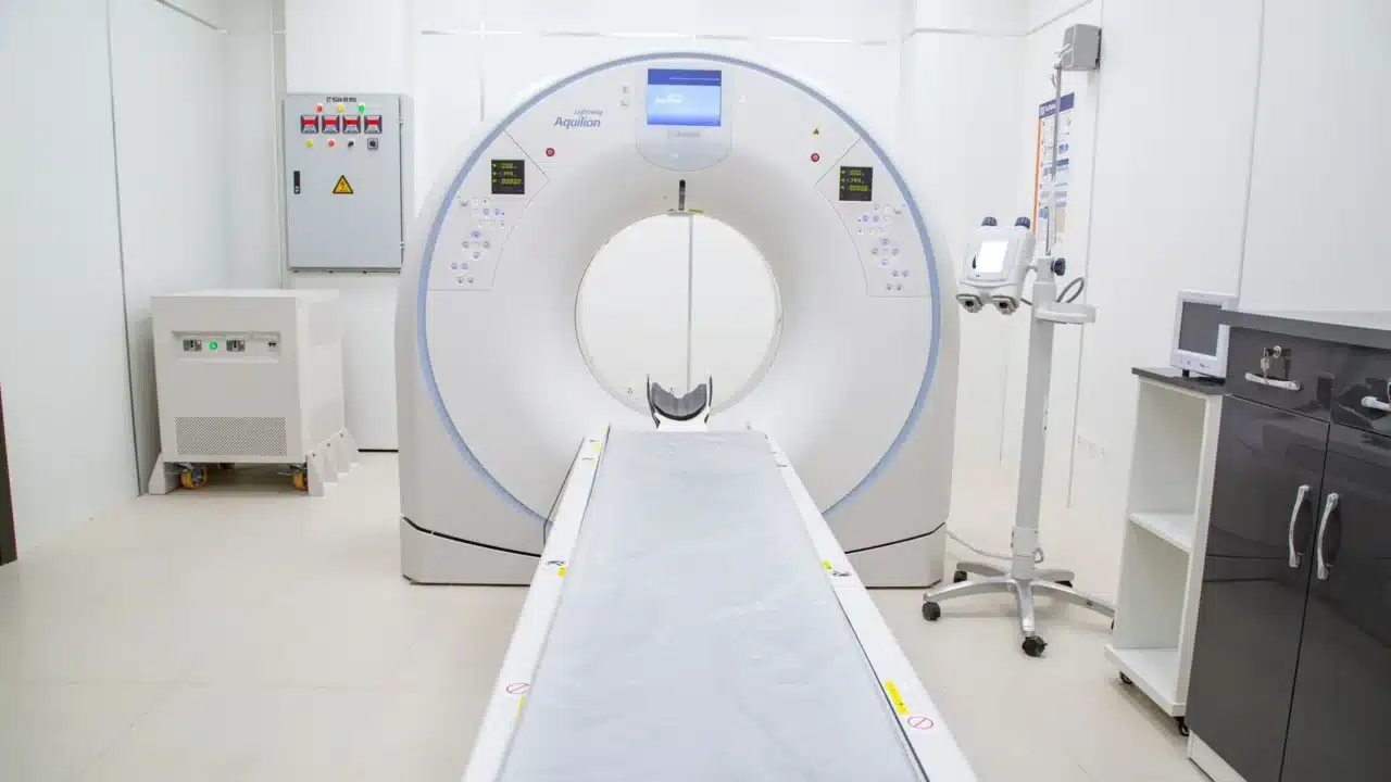 Stadium Kanker Hati: Panduan Lengkap & Pilihan Pengobatan 3 Medical Scan MRI Machine