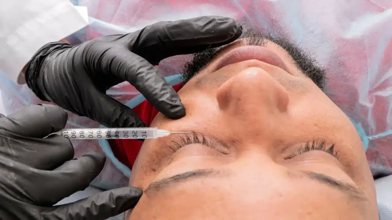 Resiko Suntik Silikon Jangka Panjang & Bahayanya 1 Syringe Plastic Surgery
