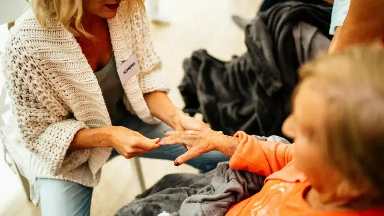 Therapist Group Support Helping Hand