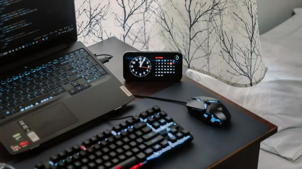 Clock Calendar