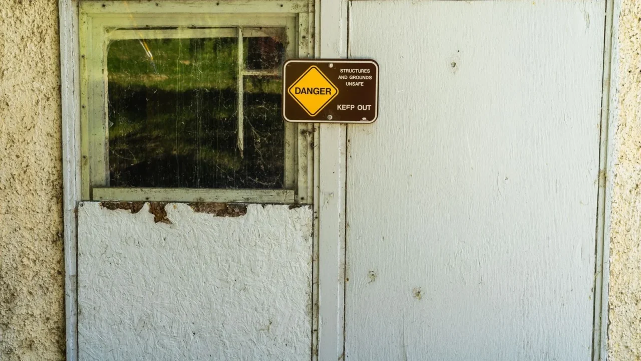 Apakah TBC Berbahaya? Pahami Risiko dan Pencegahannya 2 Danger Warning Sign