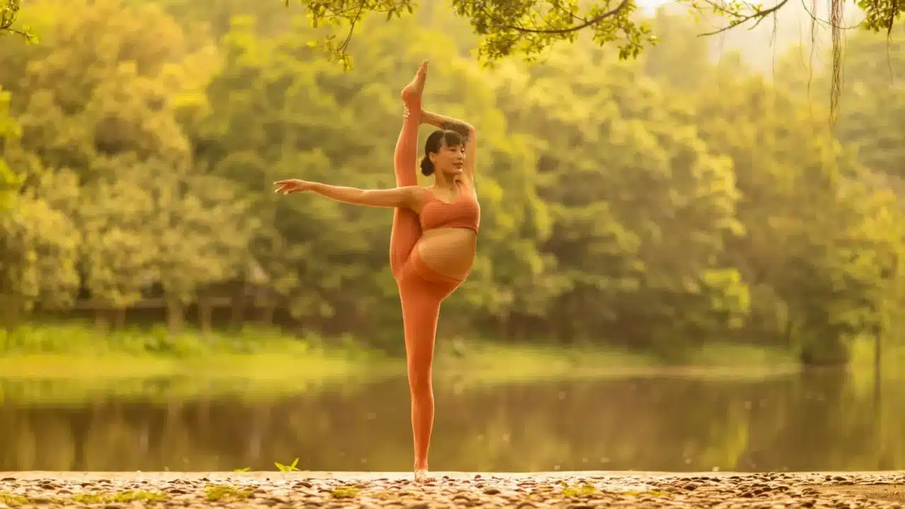 Pencegahan Kista Ovarium: Panduan Lengkap untuk Wanita 2 Healthy Lifestyle Yoga Healthy Food