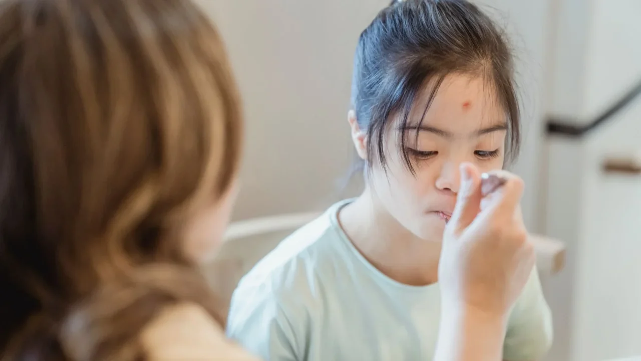 Jenis Bekas Jerawat: Kenali & Cara Mengatasinya 2 Inflamed Skin Pimple Popping