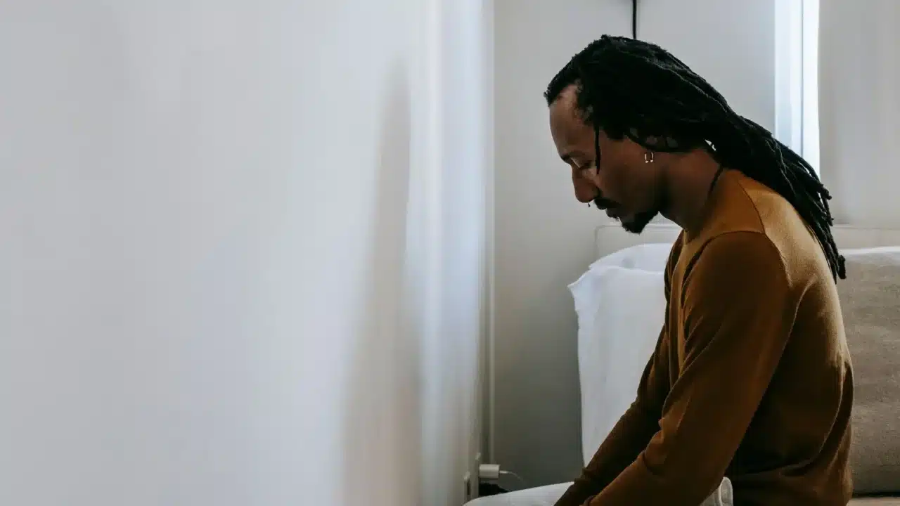 Tanda-Tanda Klamidya: Kenali Gejala & Pencegahannya 2 Man Urinary Tract