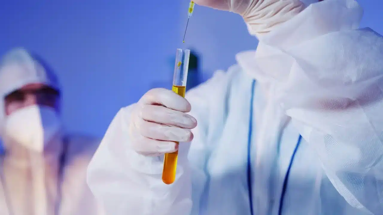 Jenis Kanker Usus Besar: Gejala, Penyebab & Pencegahan 3 Rare Disease Medical Research DNA Helix