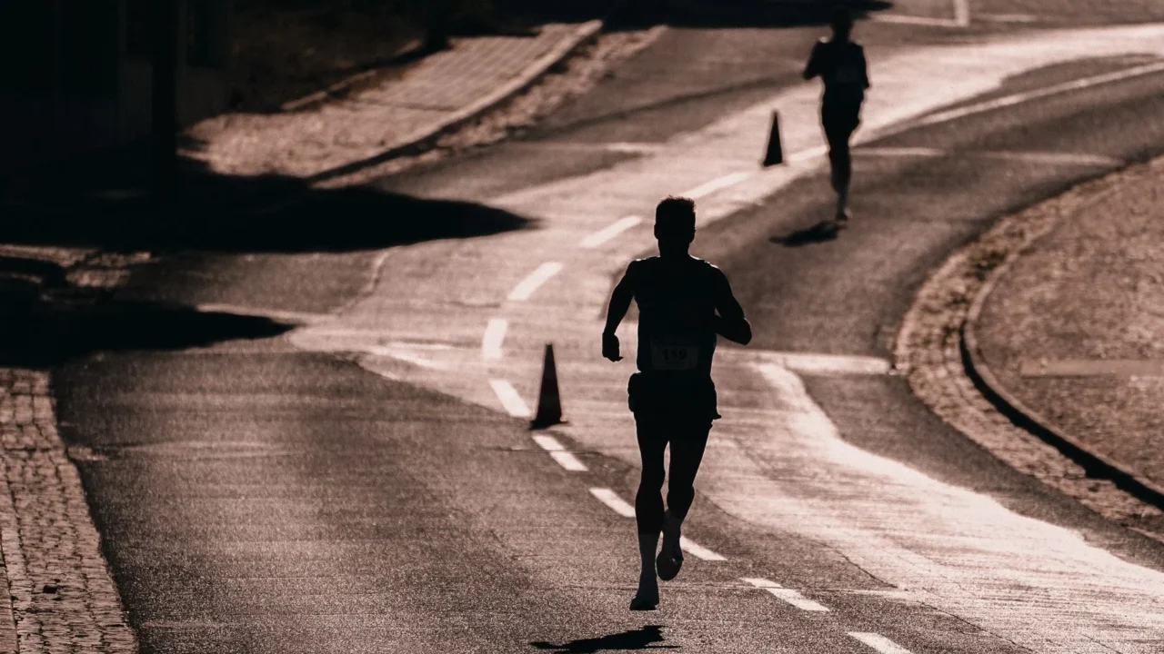 Jenis-Jenis Asma: Pahami Perbedaan & Penanganan Tepat 3 Running Athlete Asthma Exercise Breathing