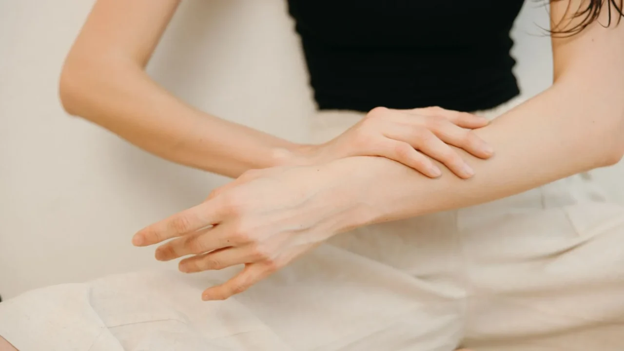 Skin Folds Smooth Red Skin
