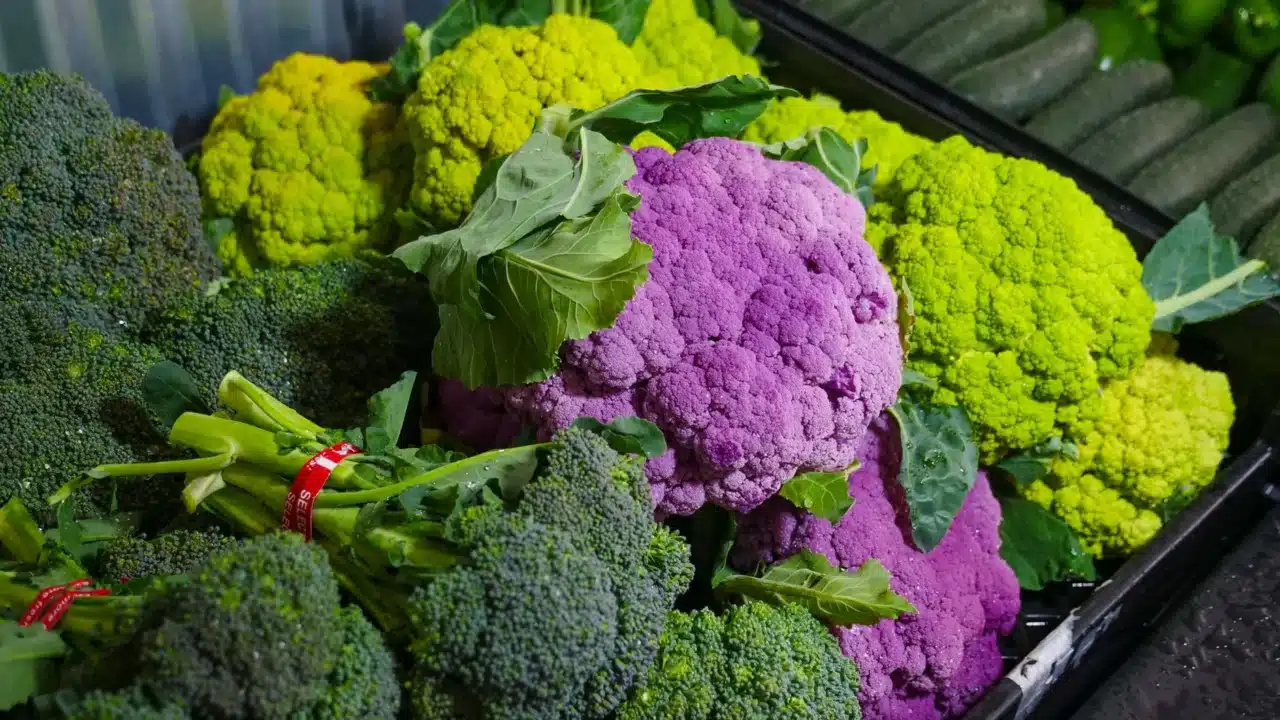 10 Makanan Pencegah Kanker Paru-Paru Terbaik 2 broccoli cabbage