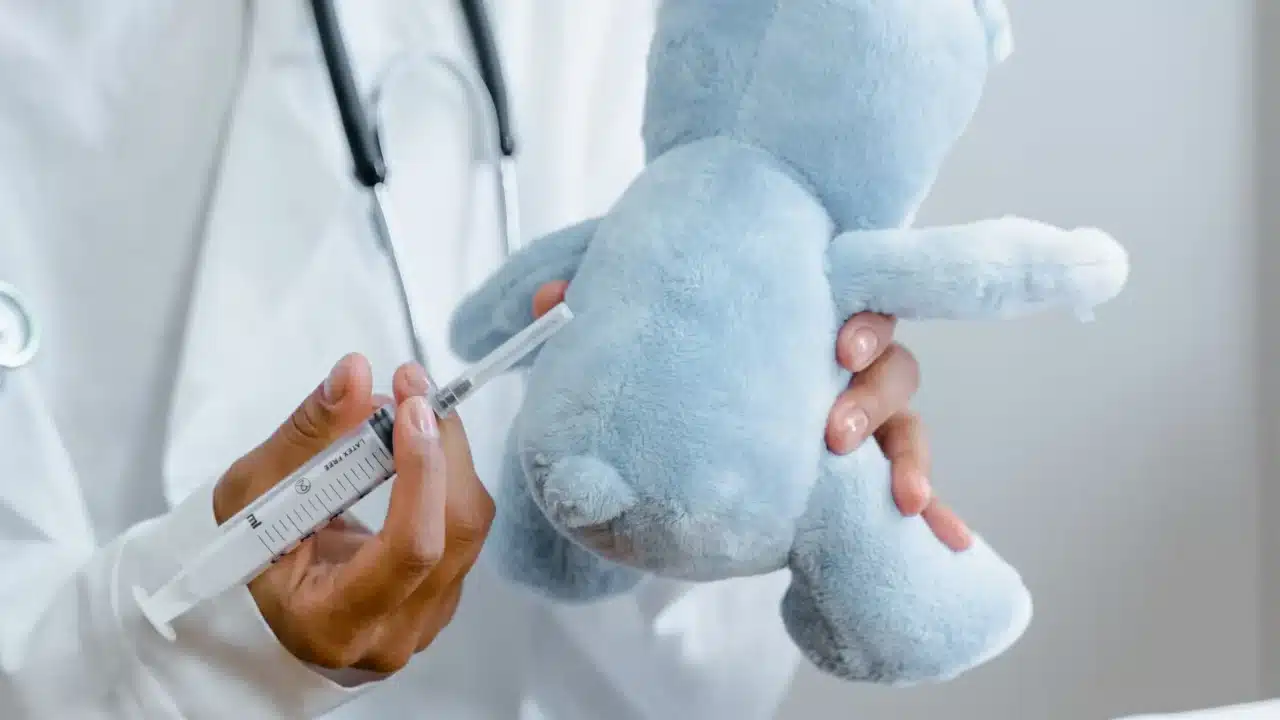 vaccination child