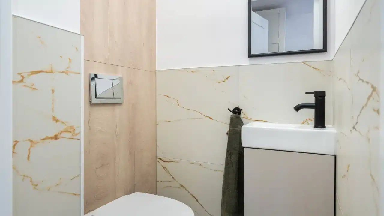 Mencegah Demam Berdarah dengan Gerakan 3M Plus DBD 3 water tank bathroom