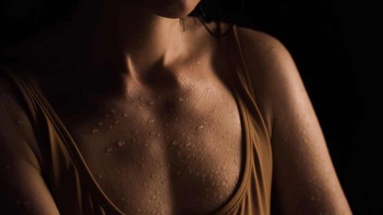 Ciri-ciri Eksim yang Perlu Dikenali dan Cara Mengatasinya 3 blister skin wet eczema