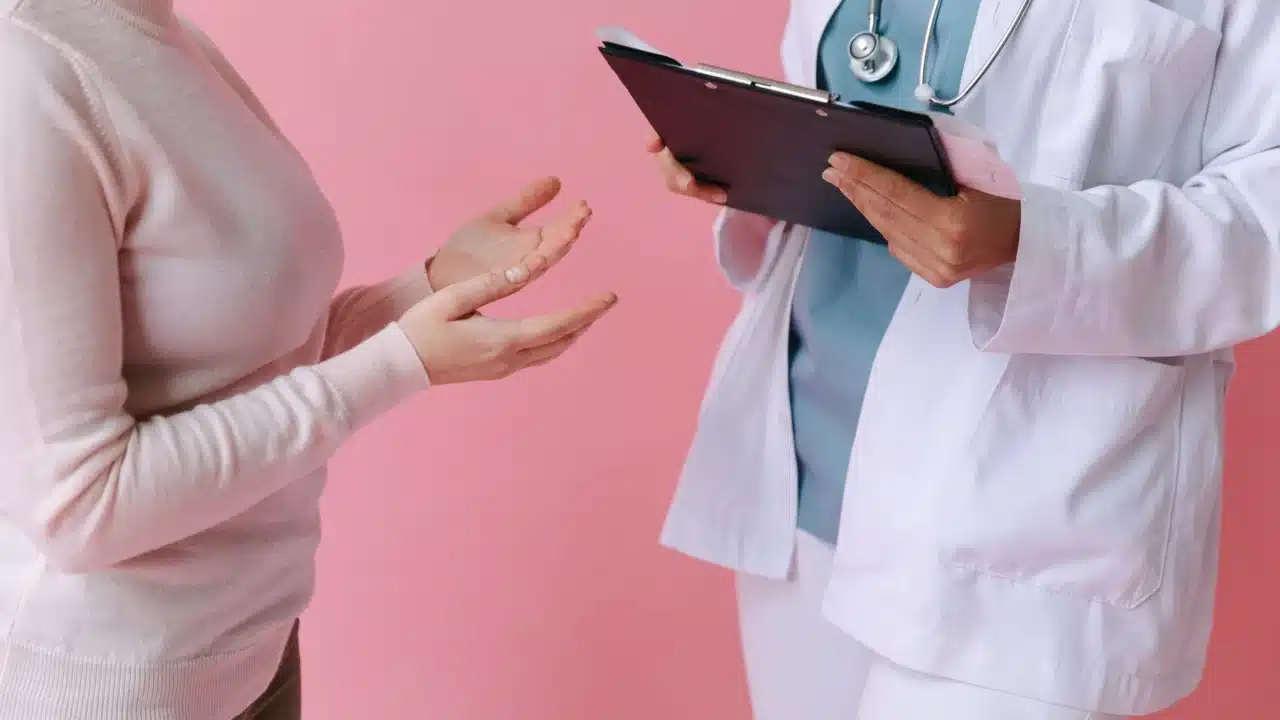 Penyakit Gonore Adalah: Penyebab, Gejala, dan Obatnya 2 patient hospital clinic