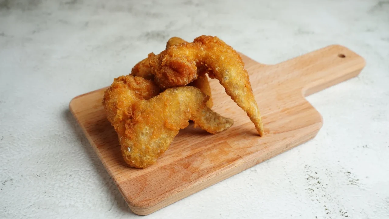 Makanan Penyebab Kolesterol Tinggi yang Harus Dihindari 2 red meat fried chicken